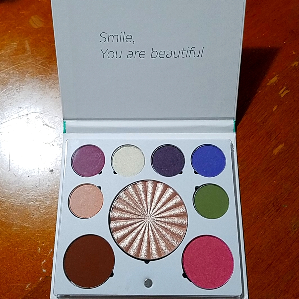 Ofra Secret Garden Palette